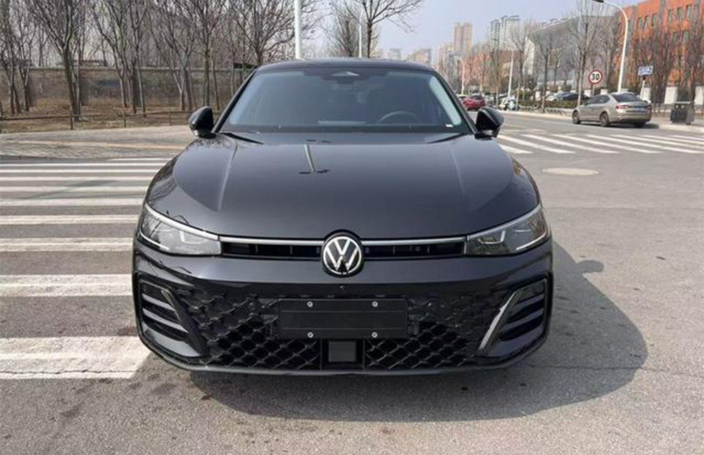 imgi_4_Volkswagen Passat 2 2026 Volkswagen Passat Pro 380TSI Dragon Edition– Ready for Export From China | Factory Price From China - Image 1