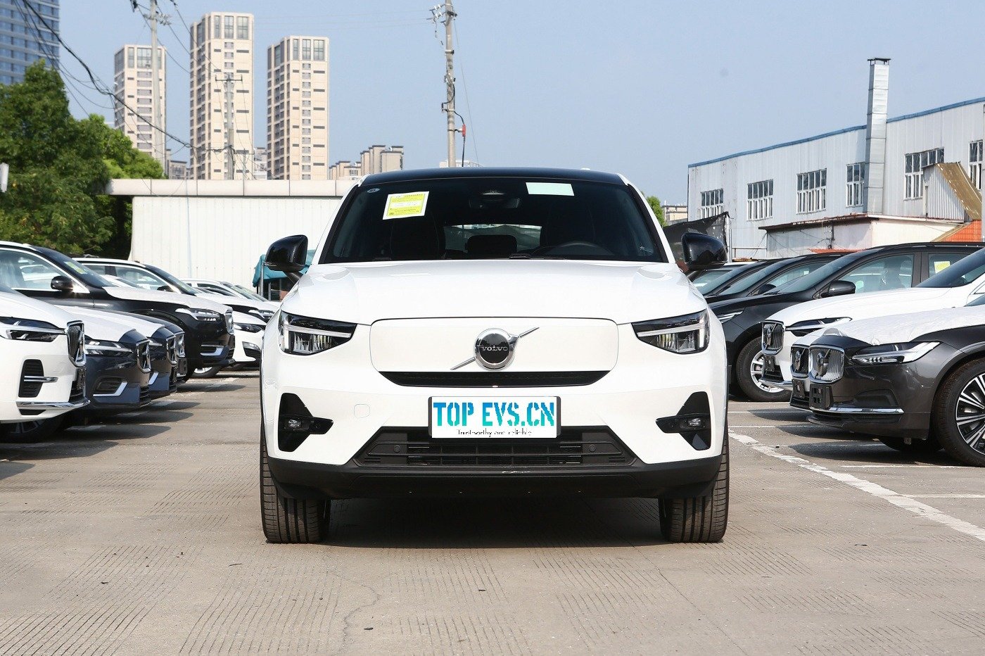 imgi_16_Volvo C40 PHEV VOLVO XC60 PHEV– For Sale From China | For Sale in Canada From China - Image 1